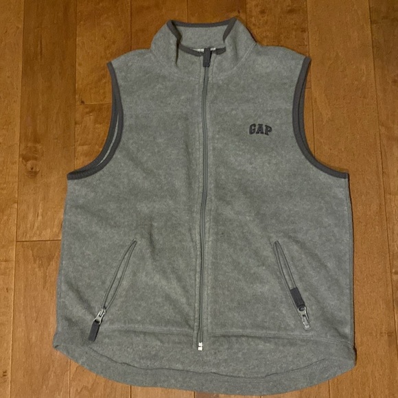 BOYS SWEATERS LONG SLEEVES VEST MIXED TOP LOT SZ 7/8 - Picture 8 of 11